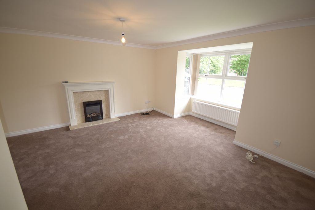 Property photo 2 of 15 Living Room