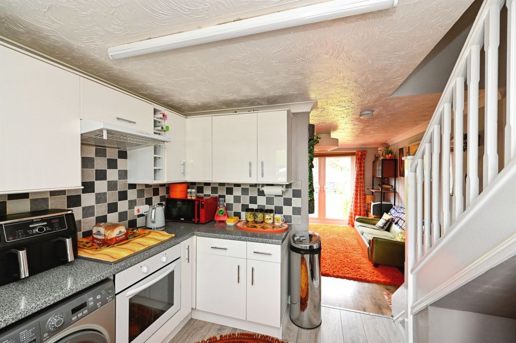 Property photo 3 of 15