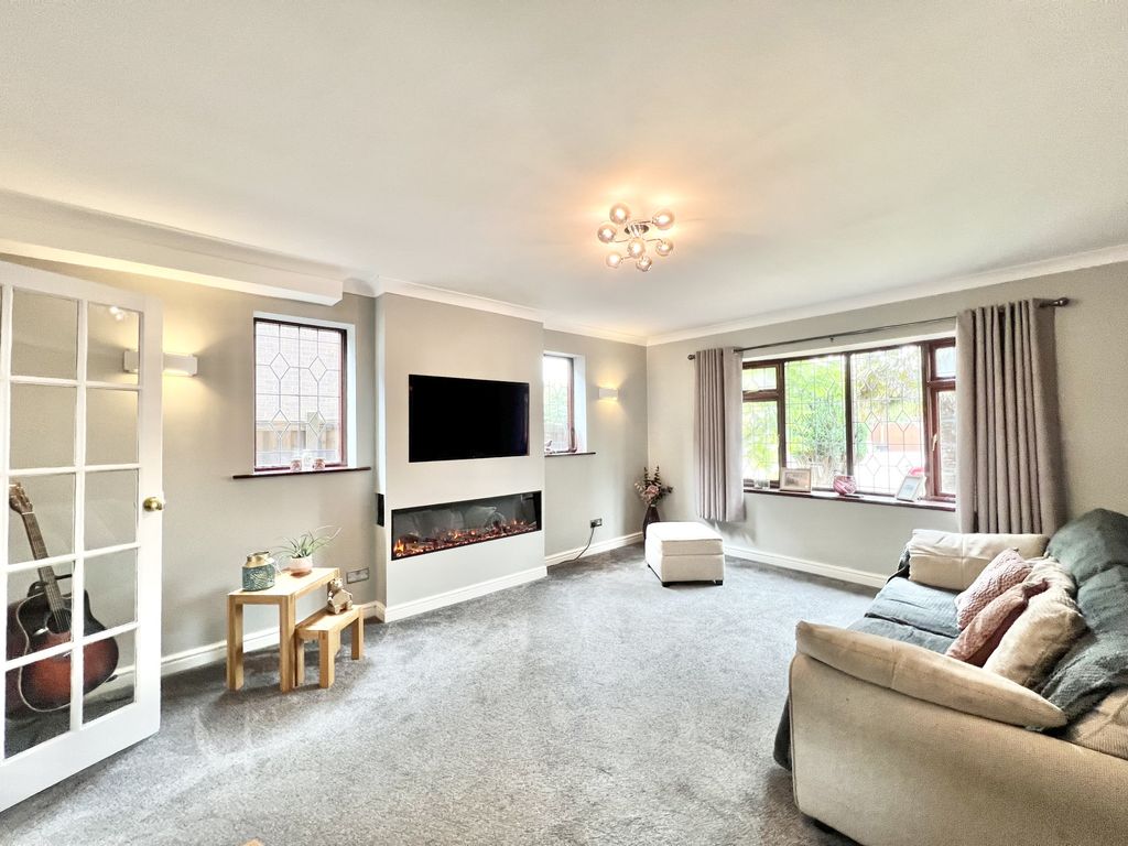 Property photo 2 of 19