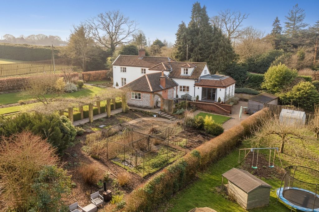 Property photo 1 of 38