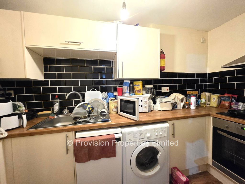 Property photo 3 of 3 Photo