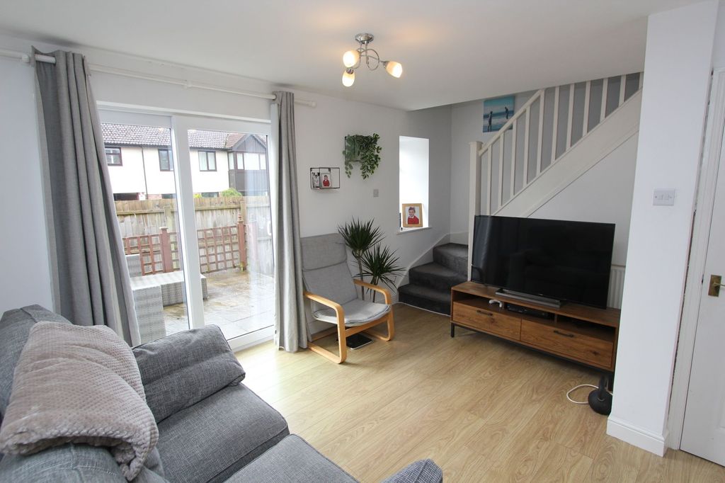 Property photo 3 of 15