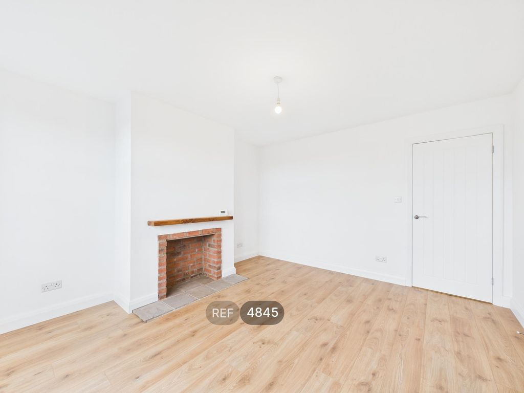 Property photo 3 of 12 Living Room