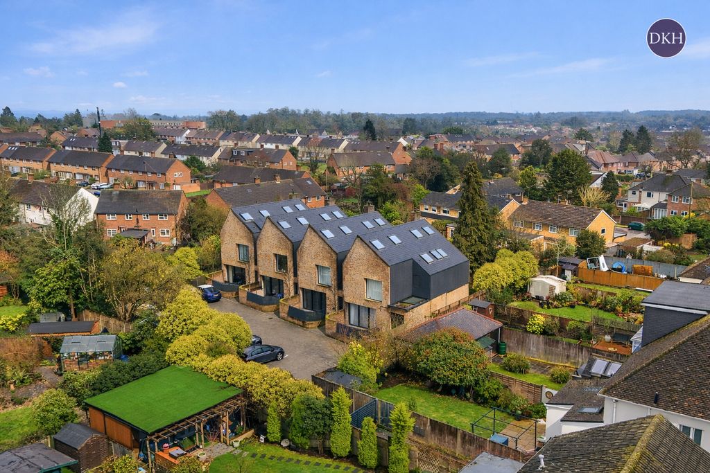 Property photo 2 of 18 Picture No. 40