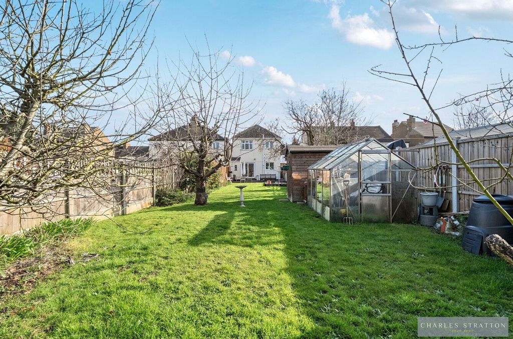 Property photo 2 of 20