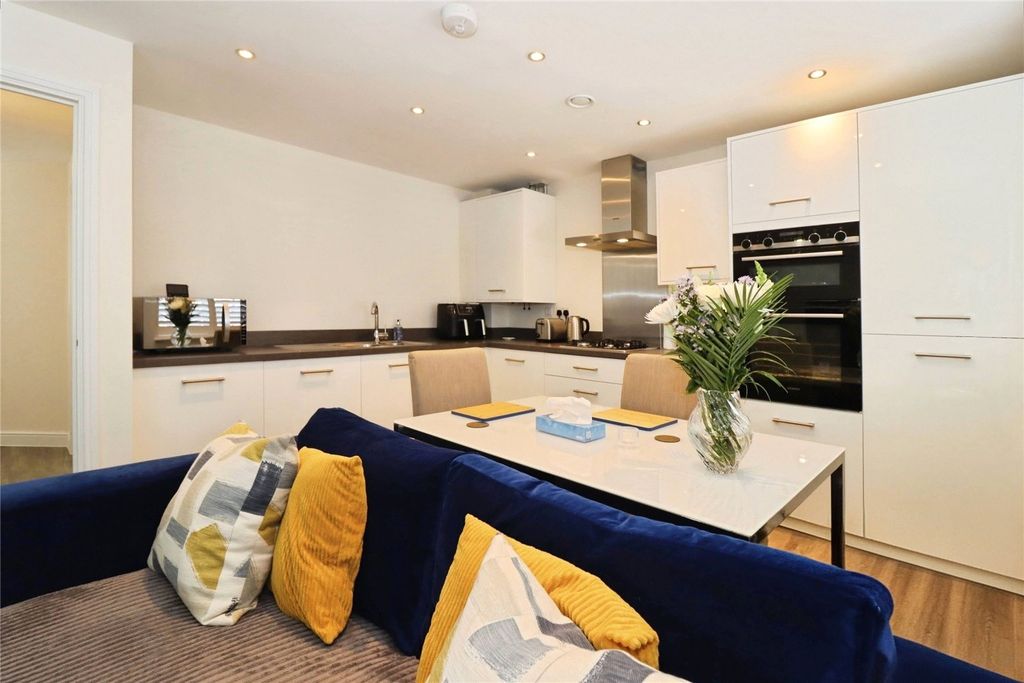 Property photo 3 of 11 Picture No. 65