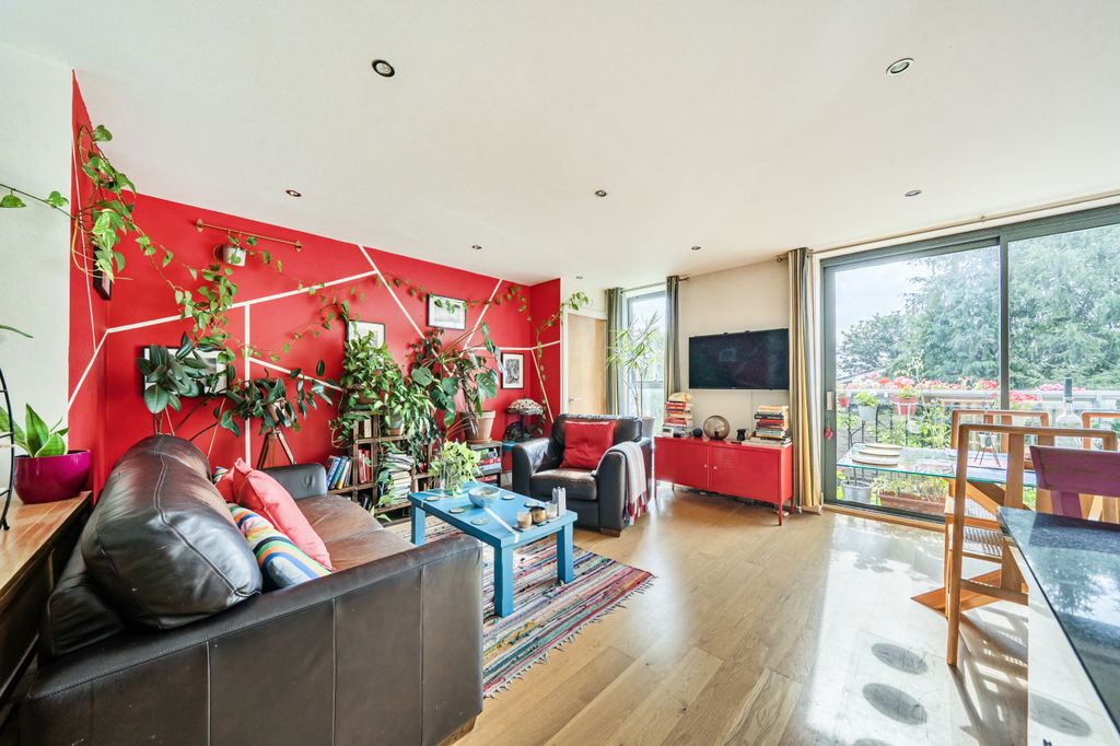 Property photo 2 of 18 Picture No. 05