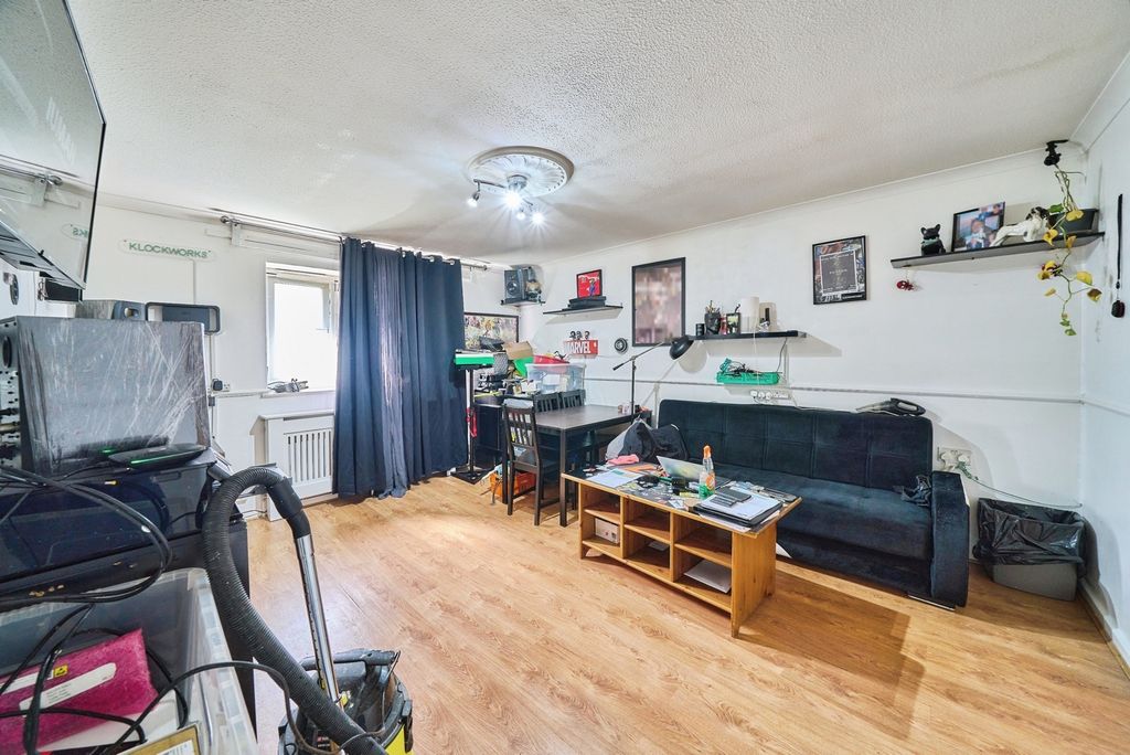 Property photo 2 of 12 Pbox-Img.Jpg