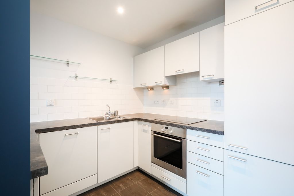 Property photo 2 of 13 Kitchen