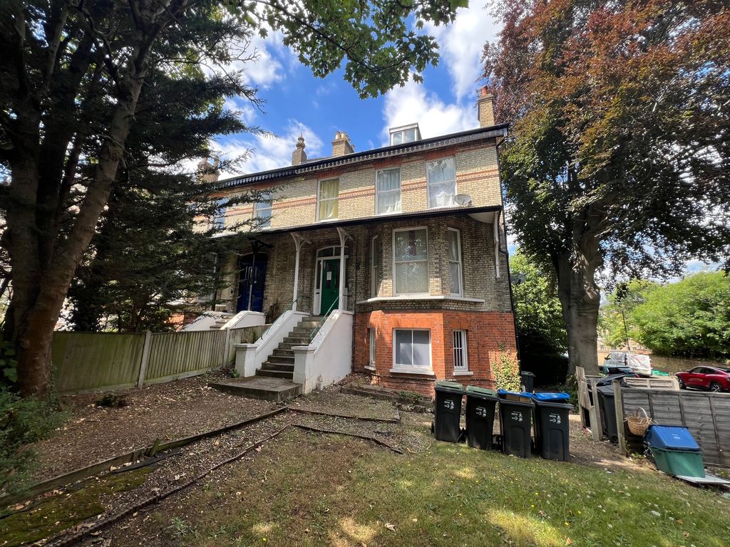 Property photo 1 of 6 Photo 1