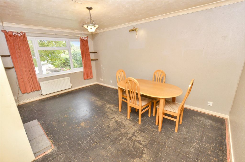 Property photo 2 of 11 Lounge/Dining Room