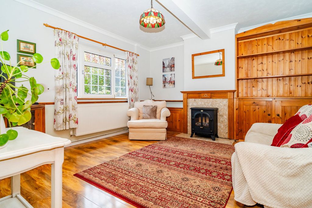 Property photo 3 of 24