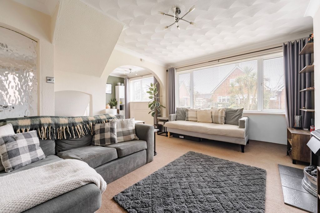 Property photo 3 of 15