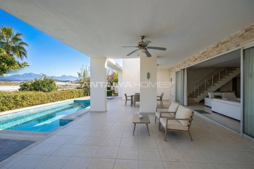 Property photo 3 of 35