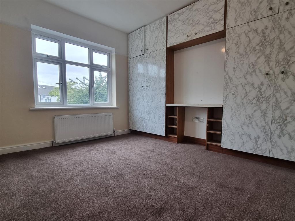 Property photo 2 of 12 B2.Jpg