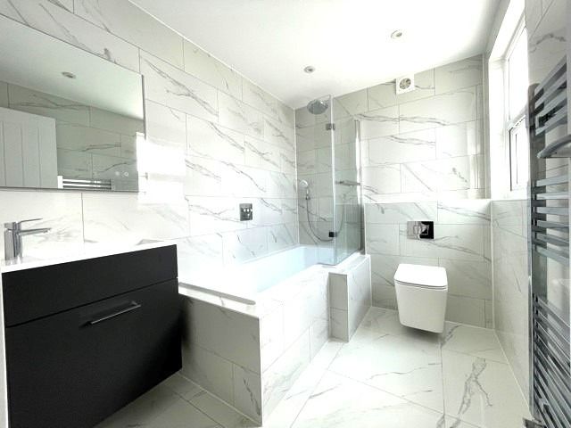 Property photo 3 of 7 2178373