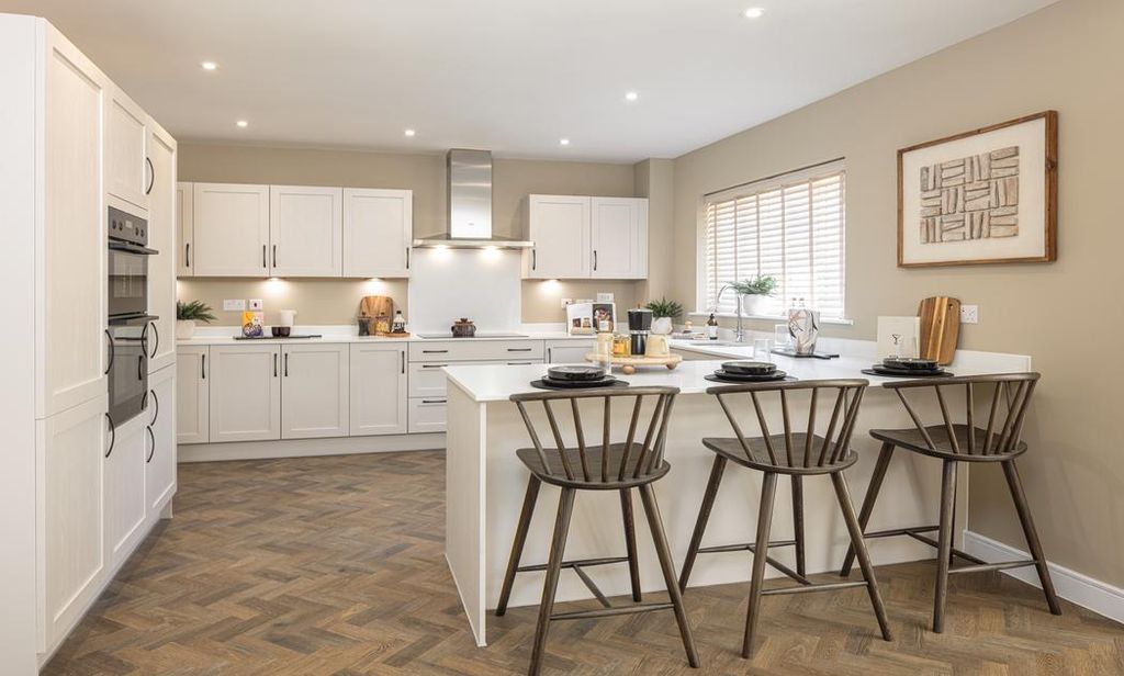Property photo 2 of 8 Dandara - Zoopla -