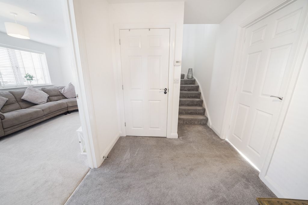 Property photo 3 of 20 2