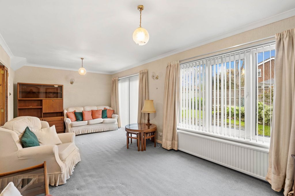 Property photo 3 of 11