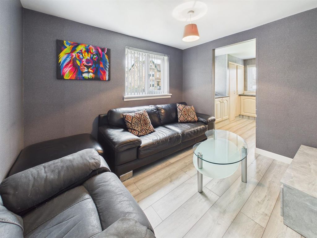 Property photo 2 of 12 Cam03782G0-Pr0306-Still033_Alt.Jpg