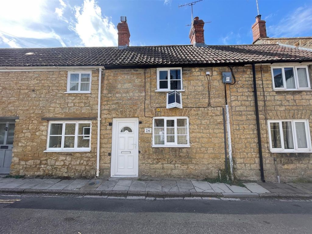 Property photo 1 of 8