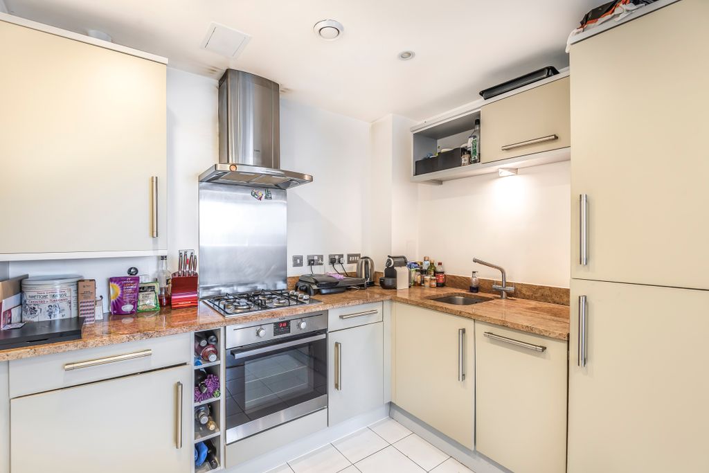 Property photo 3 of 8 520992 (4)