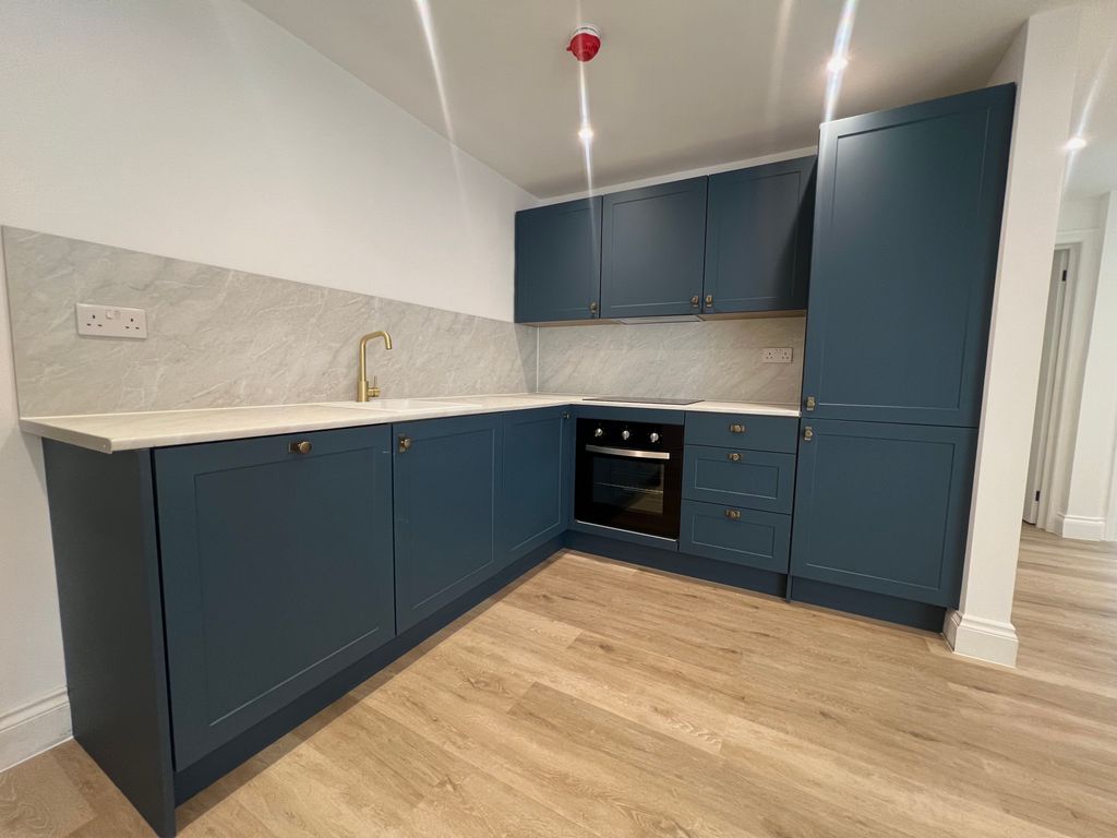 Property photo 2 of 8 Kitchen