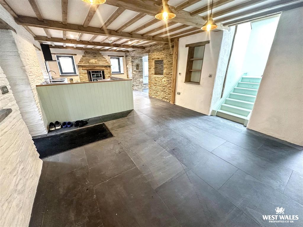 Property photo 3 of 48 Img_8258.Jpg