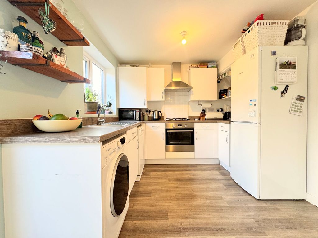 Property photo 2 of 23 Kitchen Diner