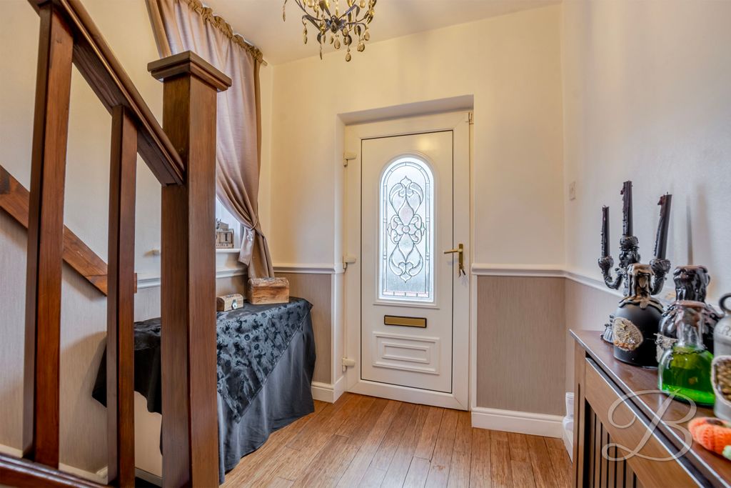 Property photo 2 of 29