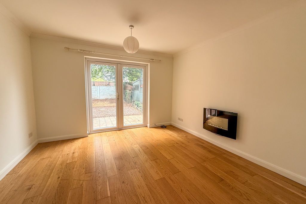 Property photo 2 of 19 Living Room