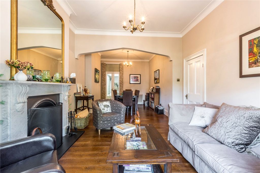 Property photo 2 of 15 Reception One Part 1