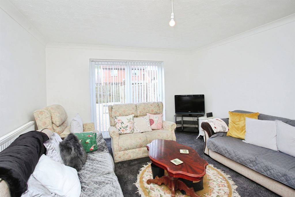 Property photo 3 of 16