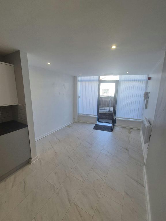 Property photo 3 of 11 P3.Jpg