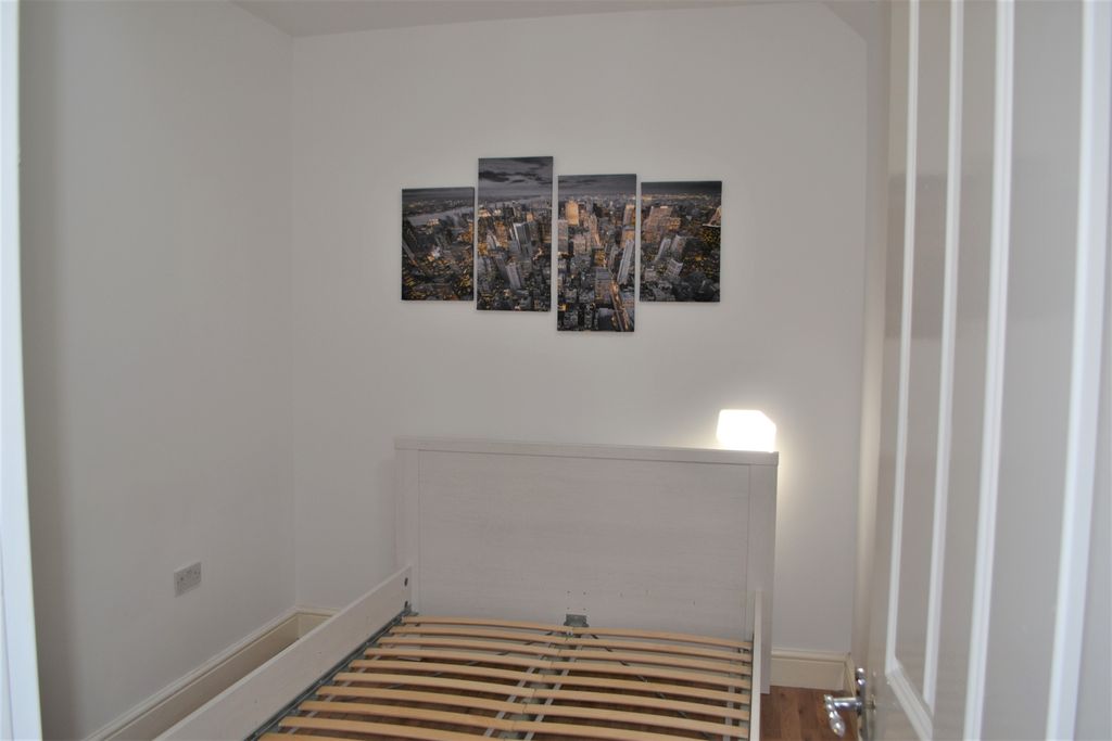 Property photo 2 of 19 Gallery