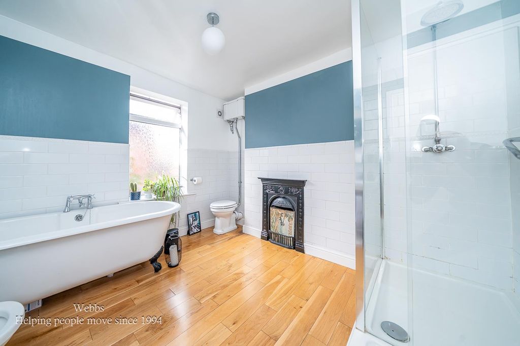 Property photo 3 of 25 Webbs-20.Jpg