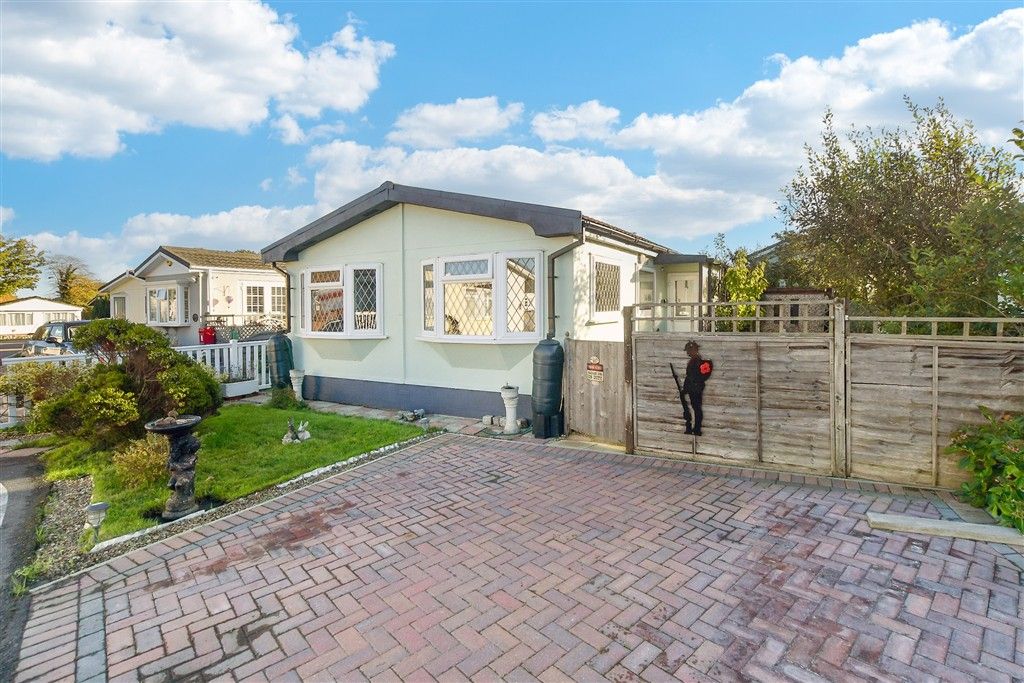 Property photo 1 of 11 External (Web)