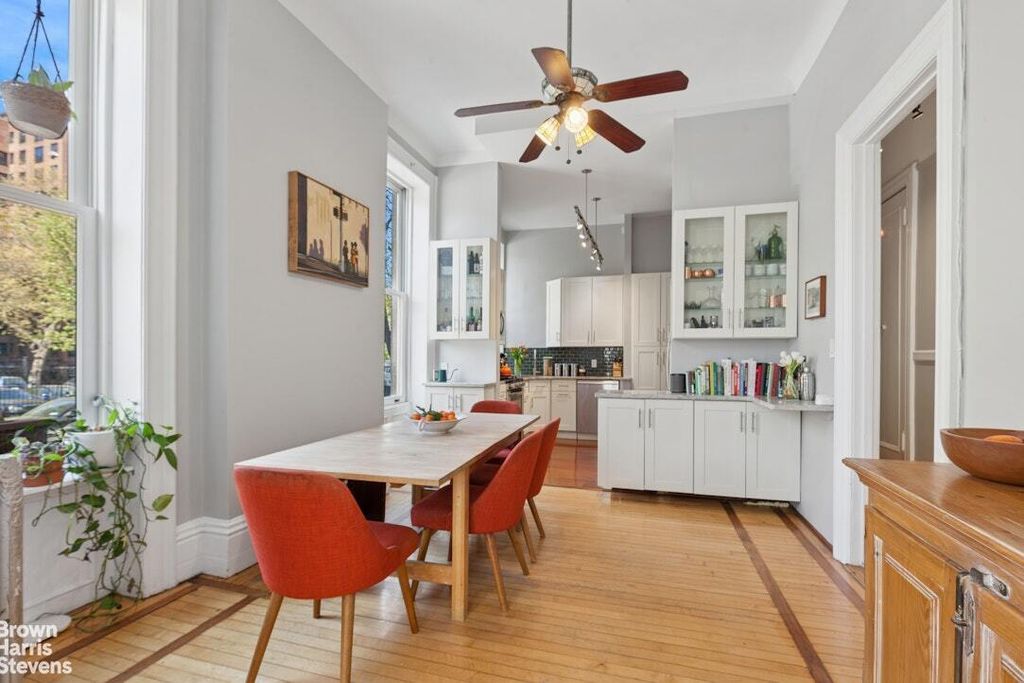 Property photo 3 of 12 <Alttext/>