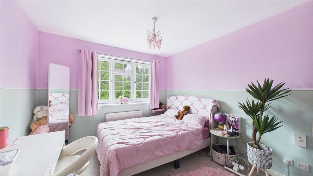 Additional image 12 of 4 bed detached house for saleLightwater, Surrey GU18