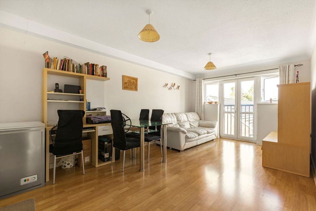 Property photo 2 of 4