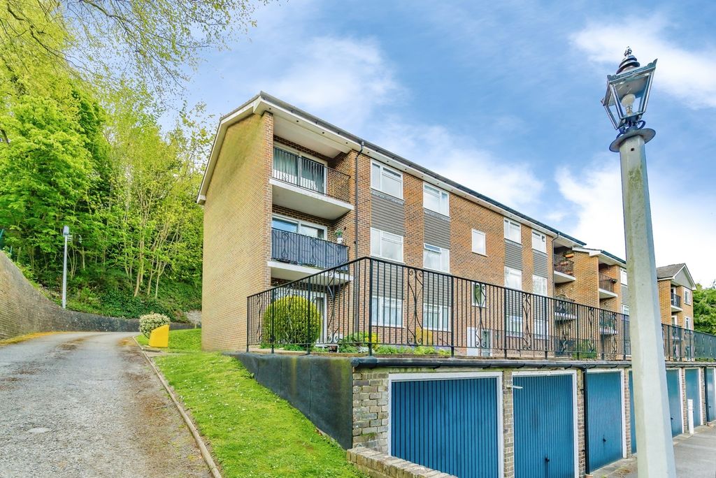Property photo 1 of 17 Pbox-Img.Jpg
