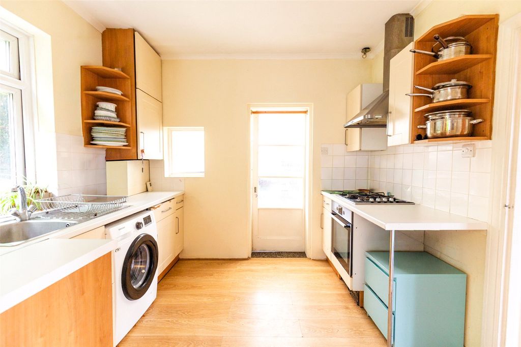 Property photo 2 of 11 Picture No. 07
