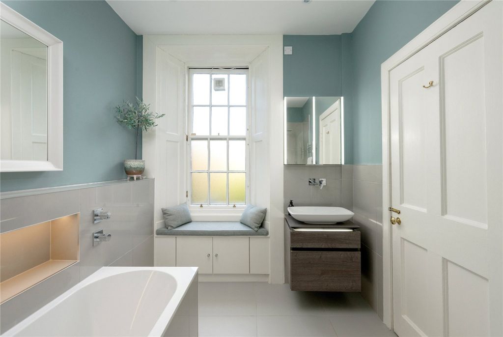 Additional image 9 of 2 bed flat for saleMoray Place, New Town, Edinburgh EH3