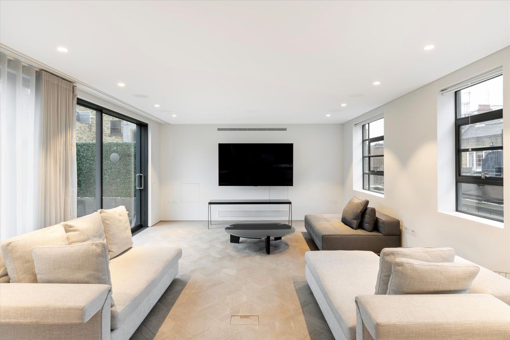 Property photo 1 of 35 Image