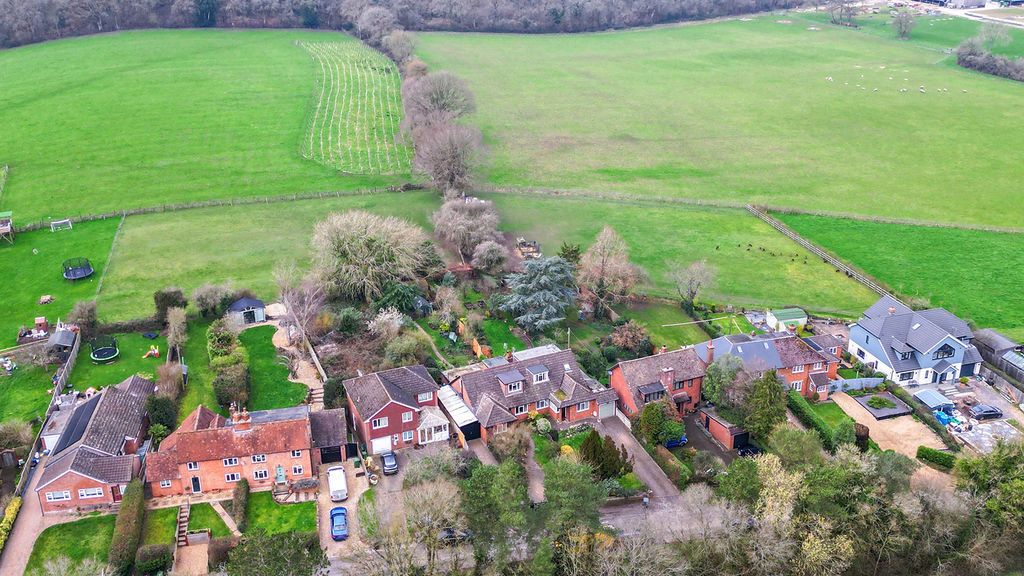 Property photo 2 of 24 Photo 21