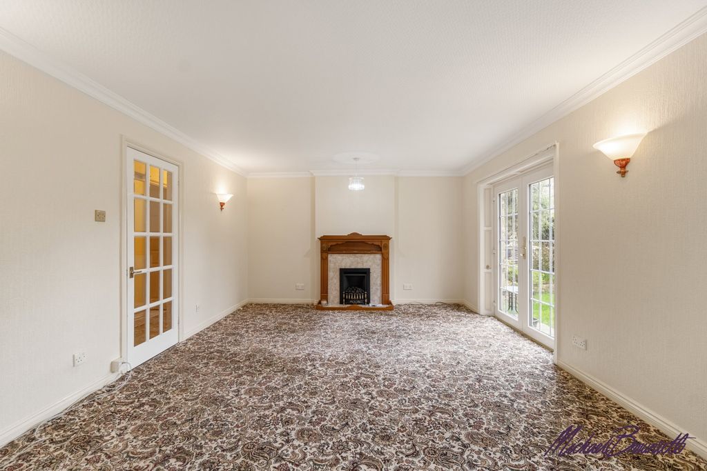 Property photo 3 of 24