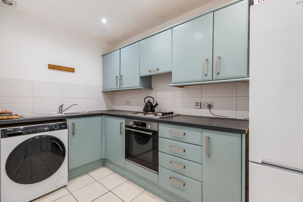 Additional image 7 of 2 bed flat for saleOverdale Gardens, Battlefield, Glasgow G42