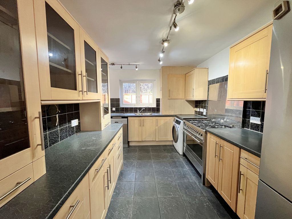 Property photo 3 of 20 Photo 14