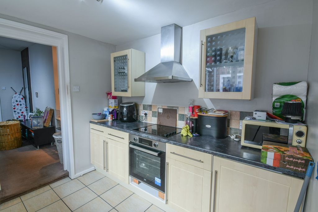 Property photo 3 of 14