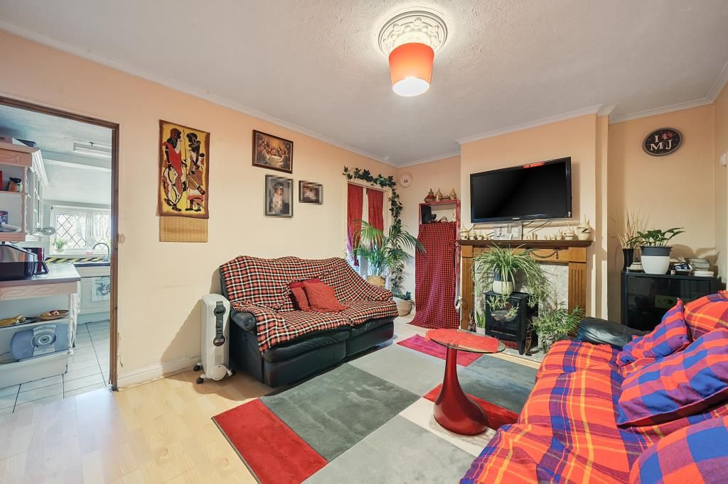 Property photo 2 of 14 Living Area